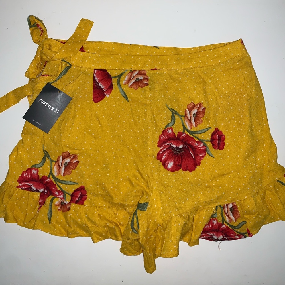 YELLOW WRAP SKORT